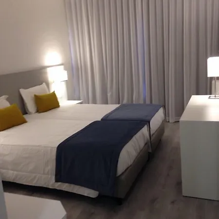 Hotel Costa De Prata 3*