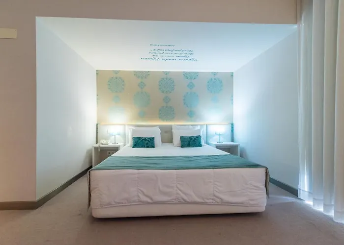 ホテル Costa De Prata 3*