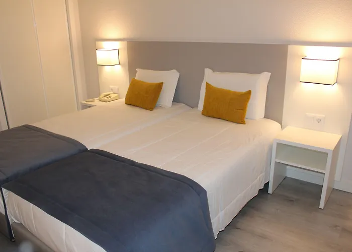 ホテル Costa De Prata 3*